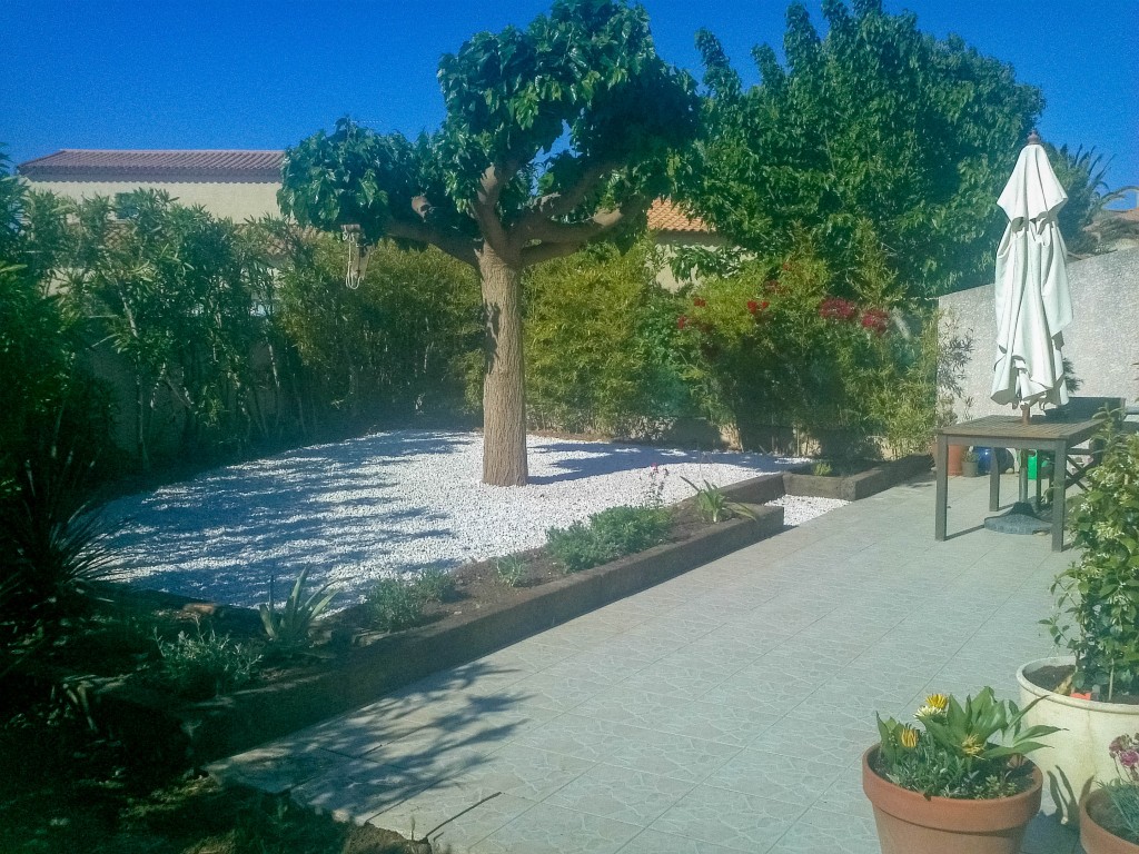 Création d'un jardin - Après Création d'un jardin - Après
